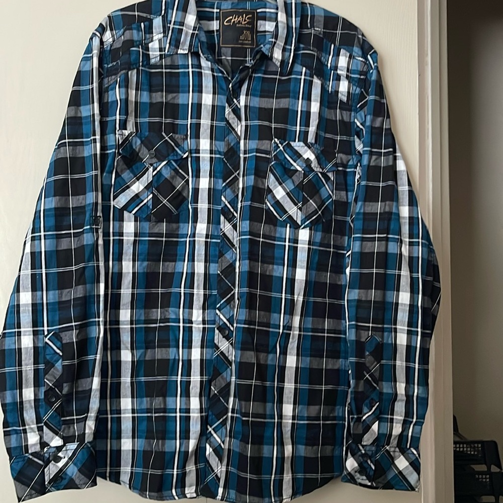 Men’s long sleeve button up